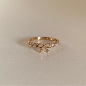 NWOT gold bow ring